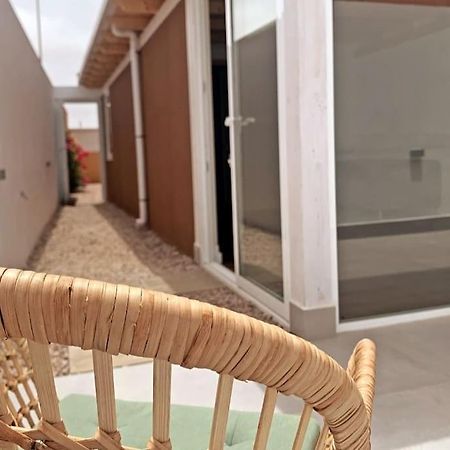 Moderna Casa De Invitados Con Terraza Y Piscina Corralejo Exterior foto